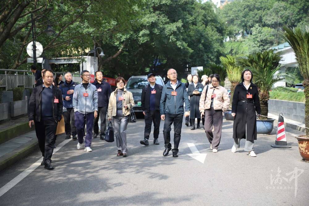 两路口街道：代表委员履职责助推城市更新献智慧